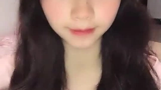 镜花水泽在凸轮提供日本口交