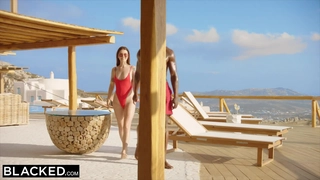赤色天使美丽女神少妇露脸备着老公与富二代家中做爱潮吹